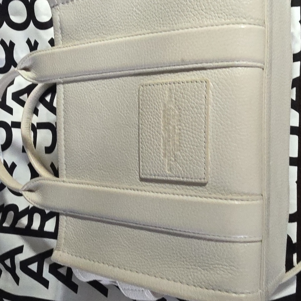 Marc Jacobs Cream Tote Bag - Picture 4 of 5